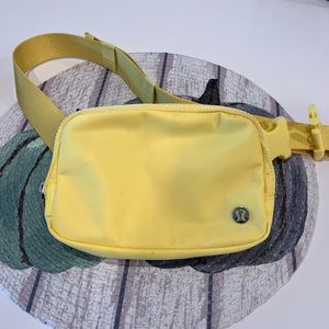 Lululemon belt bag